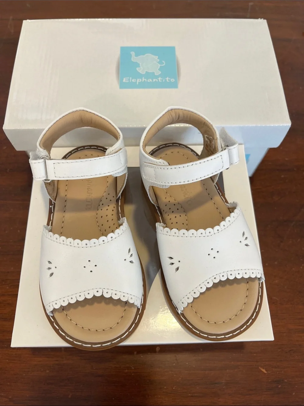 Elephantito White Girls' Leather Sandals with Scalloped Trim